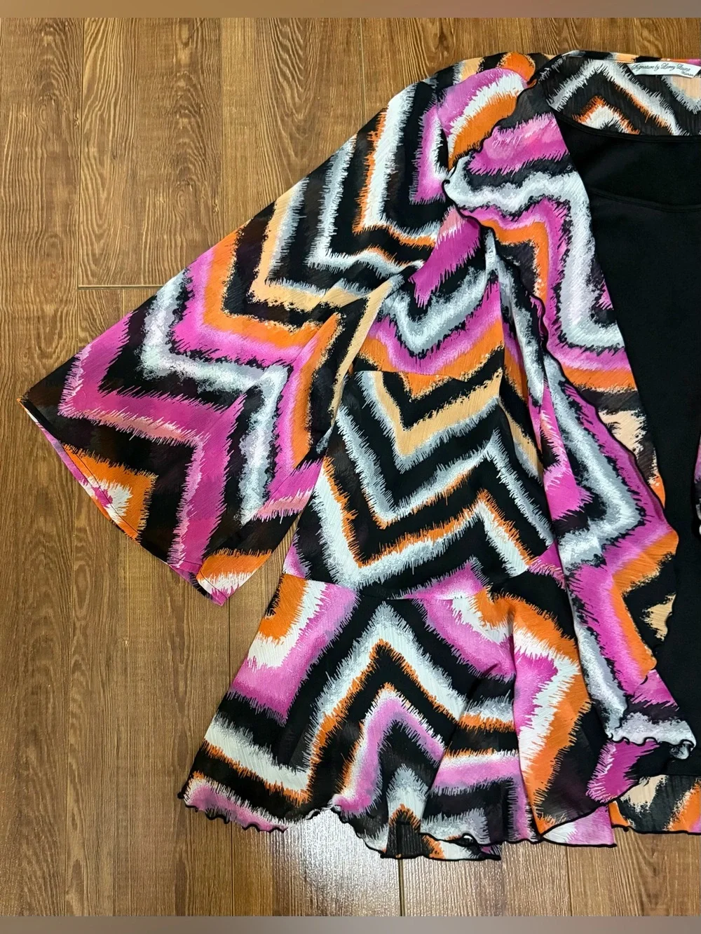 Women’s Top from Signature by Larry Levine Woman - Size 2X - Multicolor